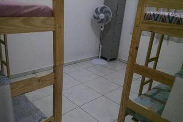 هاستل Pousada Casa 6