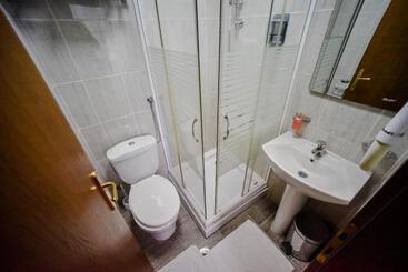تختخواب و صبحانه Apartmani Park Kod Novice