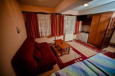 تختخواب و صبحانه Apartmani Park Kod Novice