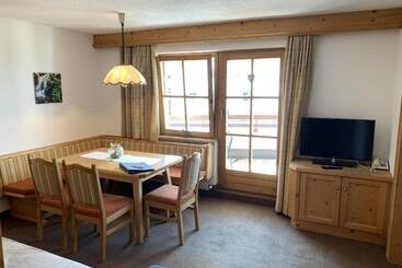 تختخواب و صبحانه Chalet Elfriede