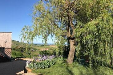 تختخواب و صبحانه L Esprit Des Vignes
