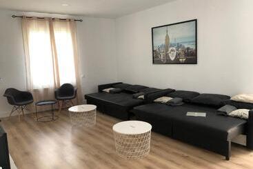 تختخواب و صبحانه La Maison Del Gállego