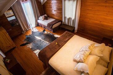 تختخواب و صبحانه Ngahu Bungalows Alojamiento Frente Al Mar En El Centro De Rapa Nui