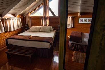 تختخواب و صبحانه Ngahu Bungalows Alojamiento Frente Al Mar En El Centro De Rapa Nui