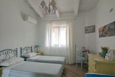 Caledonia B&b