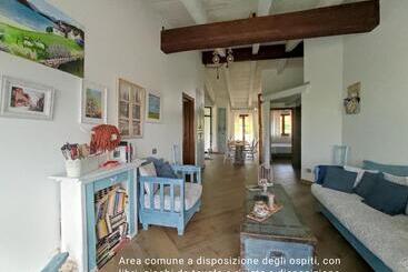 Caledonia B&b