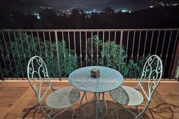 Caledonia B&b