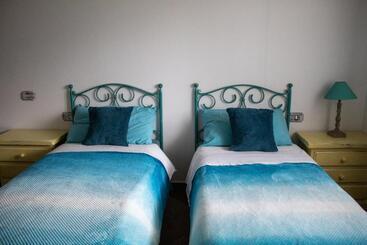 Caledonia B&b