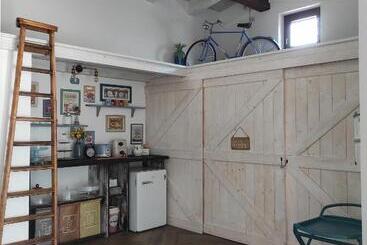 Caledonia B&b