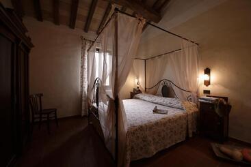 هتل Agriturismo Valpietro