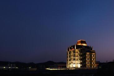 هتل Canon Himeji Higashi