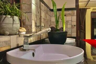 هتل Diyon Holiday Bungalow