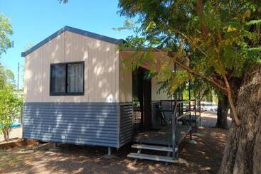 هتل Mt Isa Caravan Park