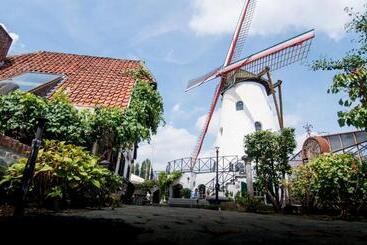 هتل Rysselende Molen