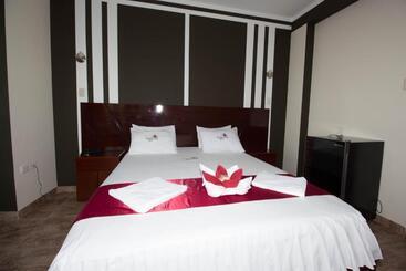 هتل Suite Naylamp Zyon