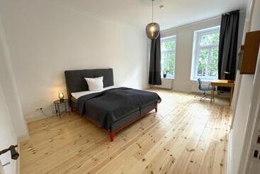 Park Lane Business Apartment