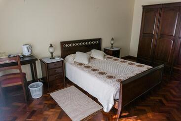 پانسیون Casa Da Tia Adília