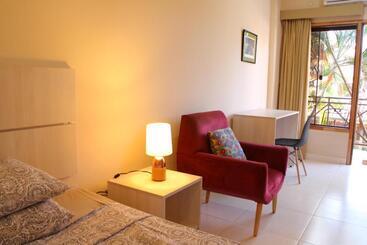 پانسیون De La Mora Hostal
