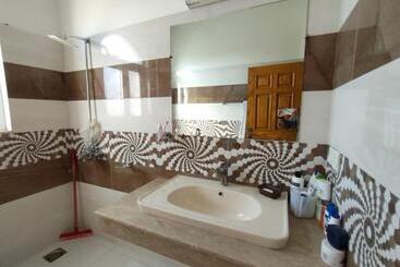 پانسیون Orchid Pearl Family Residence