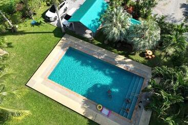 پانسیون Palm Gardens Resort, Bang Saphan