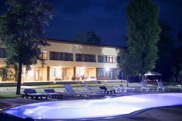 Курорт база відпочинку ріверсайд світло є завжди