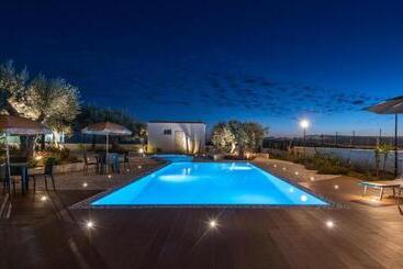 استراحتگاه Dimora Villa Ada