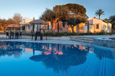استراحتگاه Dimora Villa Ada