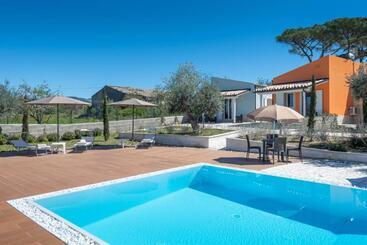 استراحتگاه Dimora Villa Ada