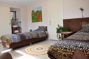 تختخواب و صبحانه Bed En Breakfast Molenzicht