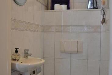 تختخواب و صبحانه Bed En Breakfast Molenzicht
