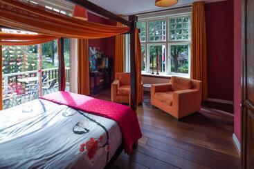 Bed and Breakfast Burgers & Buitenlui