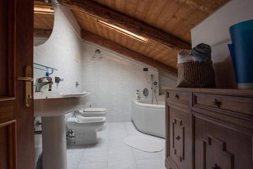 تختخواب و صبحانه Casa Maia