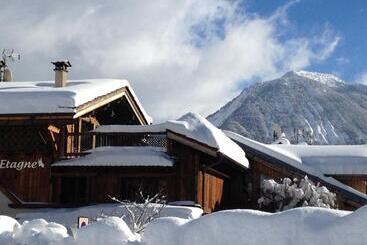 تختخواب و صبحانه Chalet L Etagne