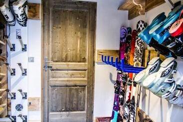 تختخواب و صبحانه Chalet L Etagne