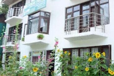 فندق Chinar Palace Pahalgam