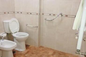 هتل Escala Uno