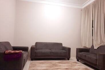 هتل Golden Abha Al Mediaf