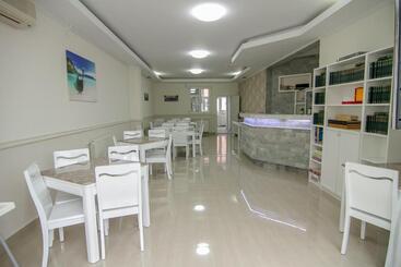 هتل Marailis Mangalia