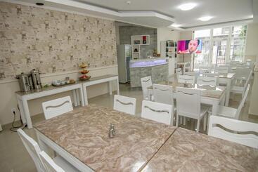 هتل Marailis Mangalia