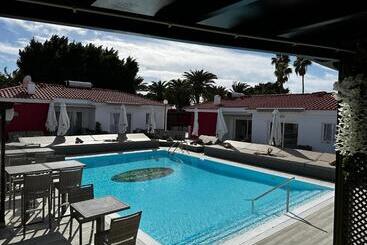هتل Paradise Resort   Fkk Swinger & Nudist Couples Only