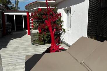 هتل Paradise Resort   Fkk Swinger & Nudist Couples Only