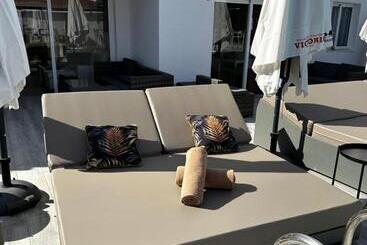 هتل Paradise Resort   Fkk Swinger & Nudist Couples Only