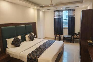 Tark A Family Hotel Near Igi Airport Delhi