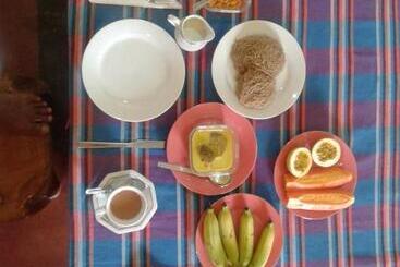 پانسیون Family Guest House