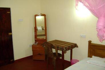 پانسیون Family Guest House