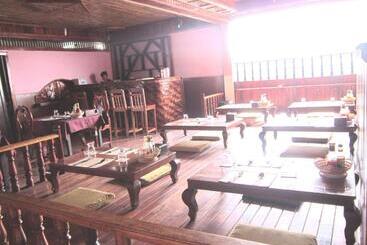 پانسیون Golden Papaya Guesthouse