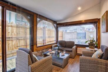 پانسیون La Casa Bella   Calm And Cosy House By The Sea