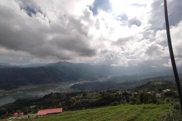 Sarangkot Hotel New Galaxy