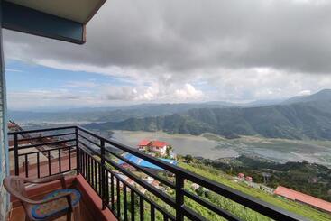 Sarangkot Hotel New Galaxy
