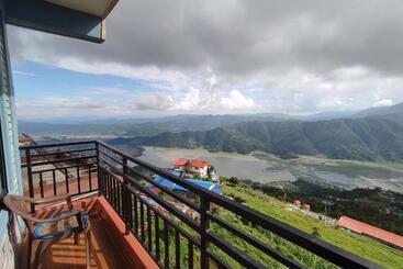 Sarangkot Hotel New Galaxy